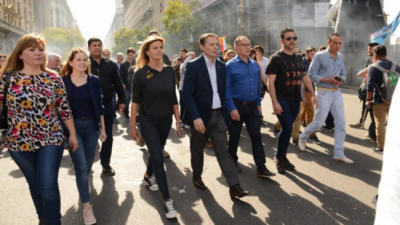 Intendentes del PJ se movilizaron a la Plaza