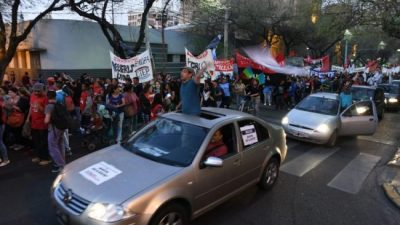 Mendoza multó el caravanazo por la Educación: cada agrupación deberá pagar $ 53.400