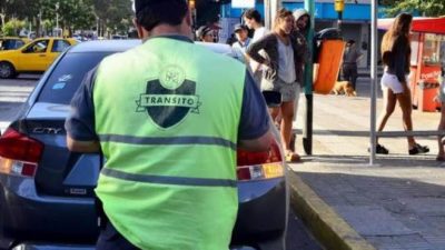 El intendente de Neuquén otorgó un incremento salarial para sus empleados del 7%