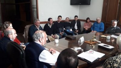 Tres Arroyos: El arrastre de un anuncio político