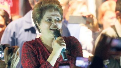 Dilma en campaña y favorita para el Senado