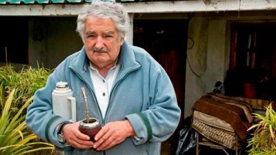 “Todo lo que molesta es populista”, afirmó el expresidente José Mujica