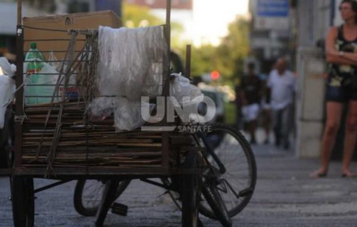 Sin trabajo estable ni changas, la realidad en muchos barrios santafesinos