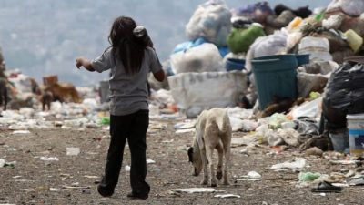 Según el Indec, uno de cada tres santafesinos es pobre