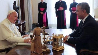 Paz y unidad para Colombia pide el Papa