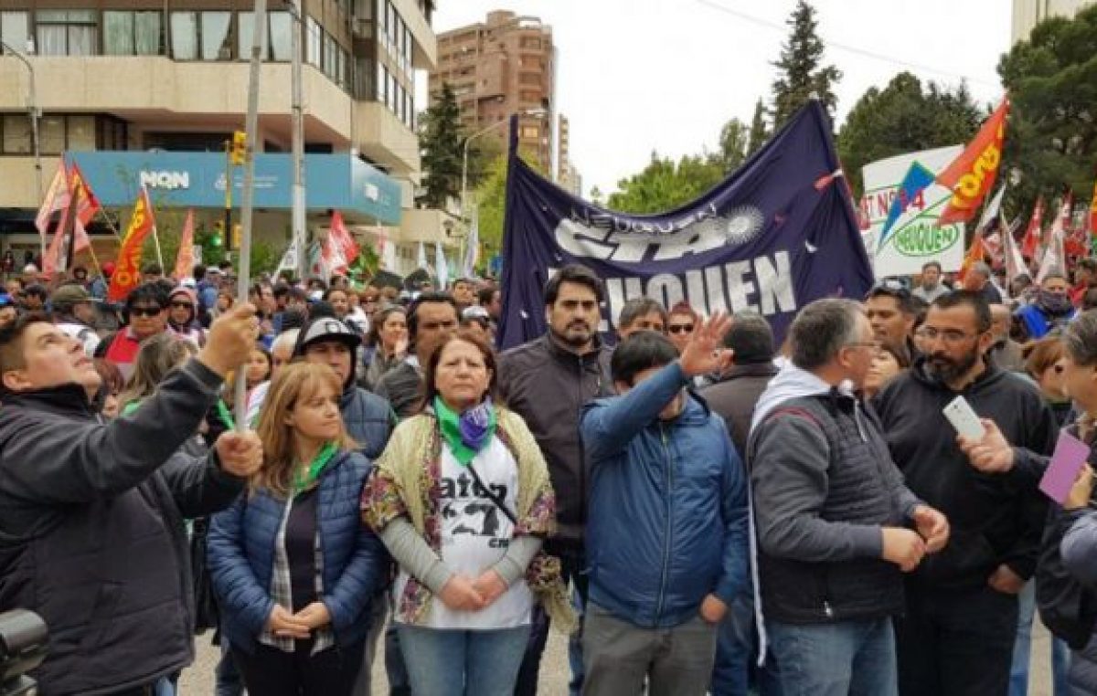 Neuquén: Los gremios marcharon en repudio a la reforma jubilatoria de los municipales