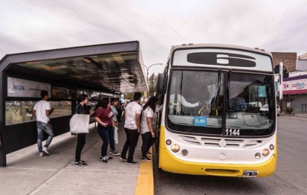 Neuquén: Vuelve a subir el boleto del cole más caro del país