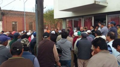 No hubo acuerdo y los municipales de San Genaro continuarán de paro