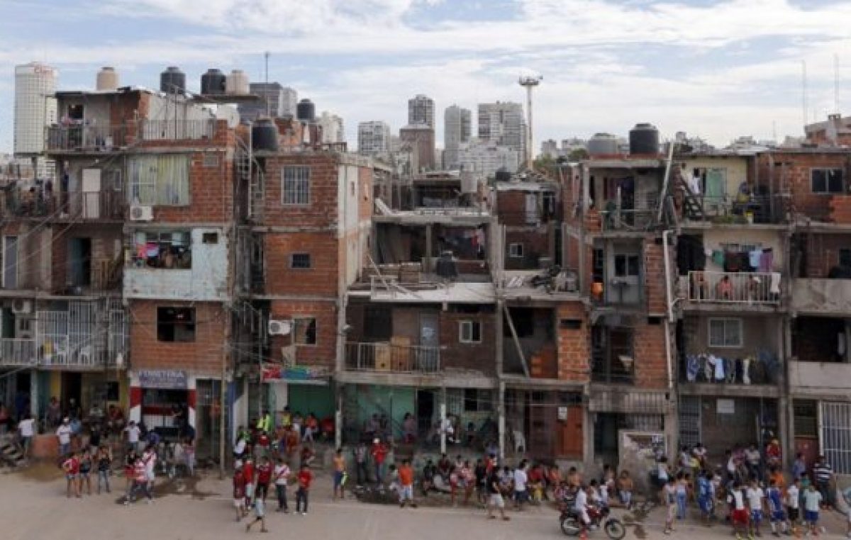 Aprueban ley que urbaniza 4 mil villas en todo el país