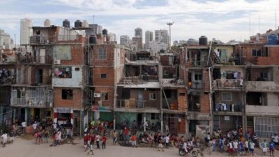 Aprueban ley que urbaniza 4 mil villas en todo el país