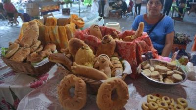 Todo listo para honrar a los fieles difuntos