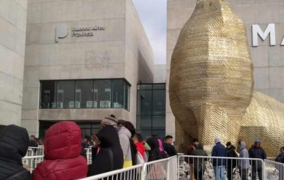 Feria Conectamos Trabajo en Mar del Plata: hay sólo dos mil vacantes, pero se inscribieron más de 15 mil