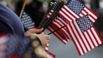 En EEUU crecen los jubilados que vuelven a ocuparse acosados por la pobreza