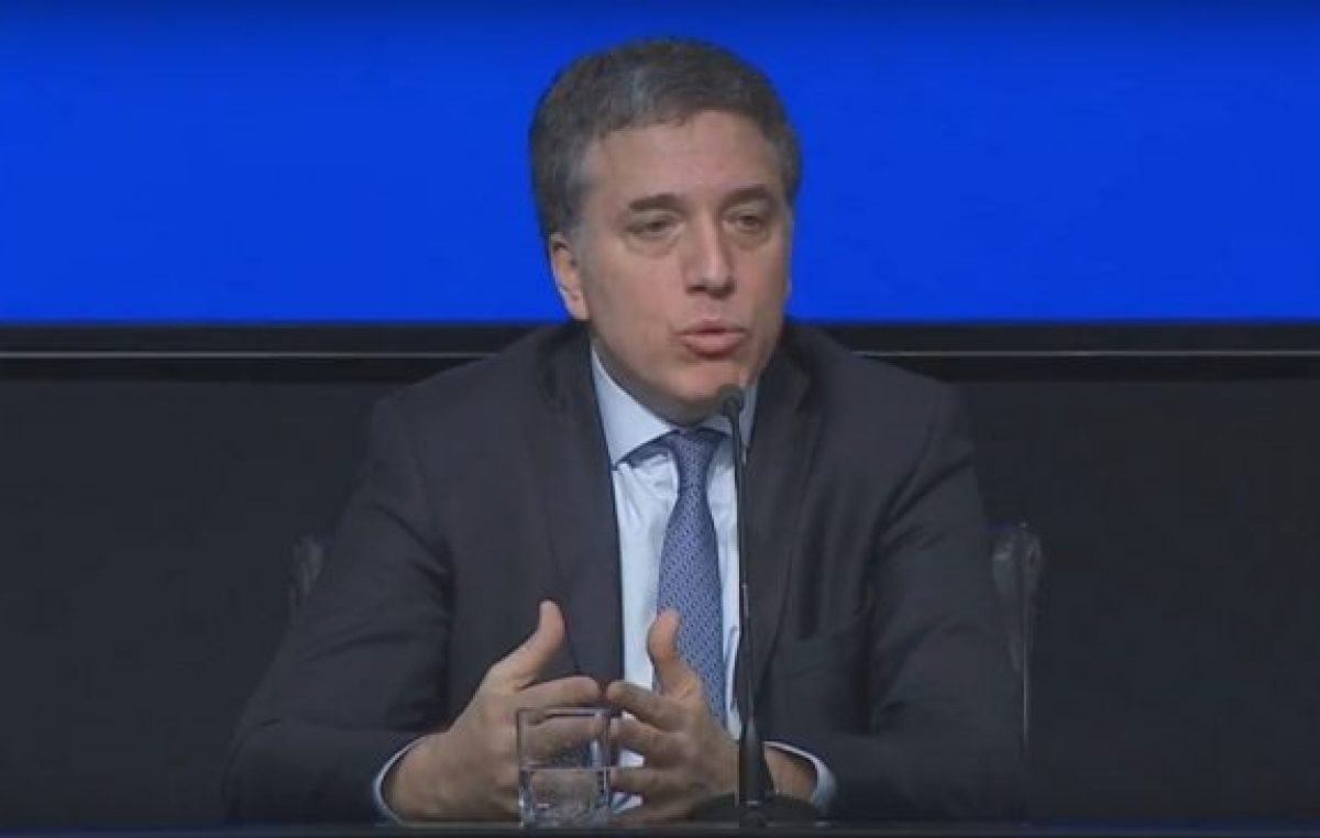 El relato de Dujovne: dijo que la caída del salario se recuperará con «la baja de inflación»