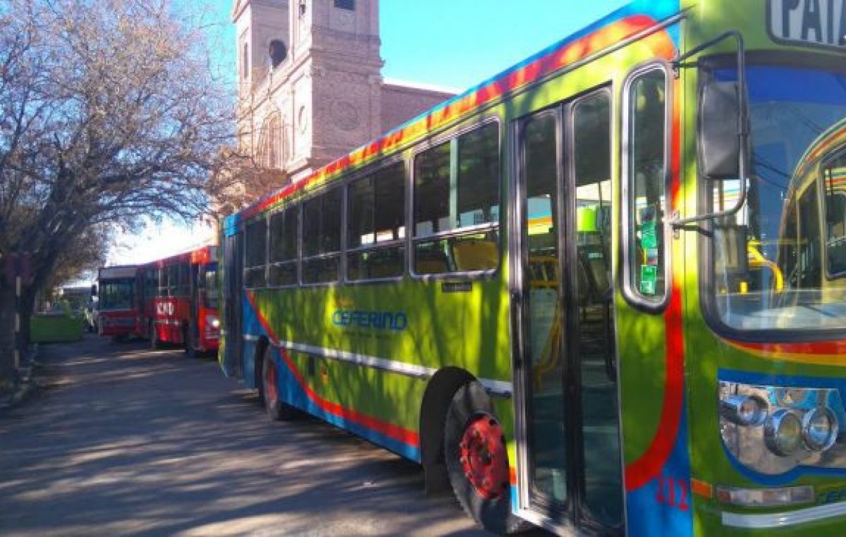 ¿Viedma se queda sin colectivos?