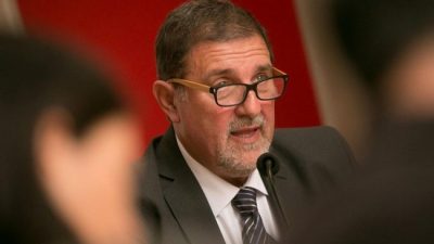 Un 11% de aumento proponen a municipales de Viedma