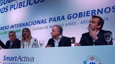 Soria escolta a Magario en la Federación de Municipios