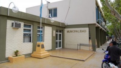 Por la crisis y con fondos propios Chimbas le da a sus contratados $3.000