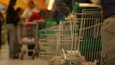 El 60% de los mendocinos apenas llega a fin de mes con su sueldo