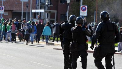 Neuquén: Sitramune mostró las heridas de los trabajadores que recibieron balas de goma