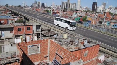Miseria y despilfarro: la TV alemana mostró la realidad Argentina detrás de los Juegos Olímpicos