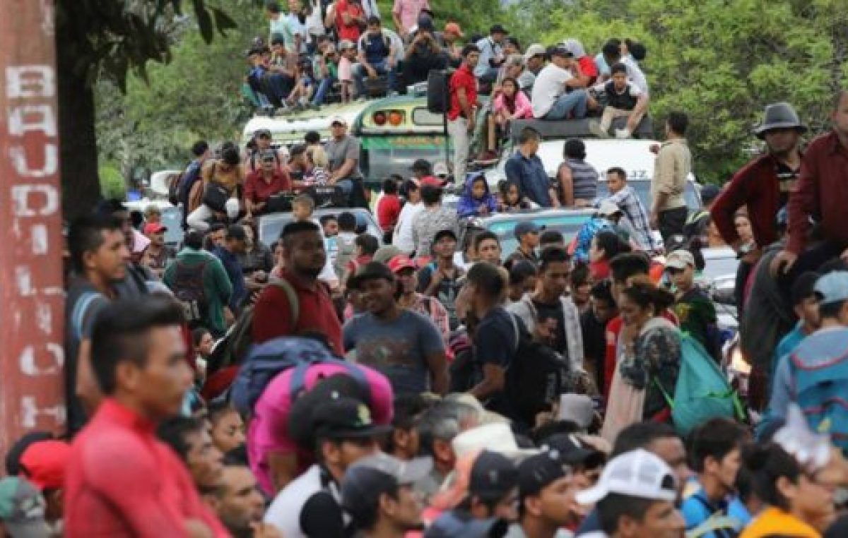 Trump manda al Ejército para frenar la caravana