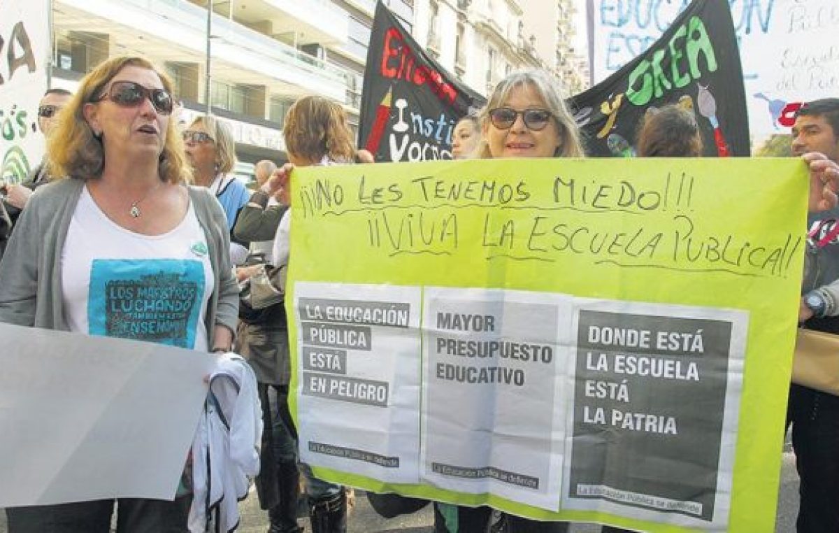 La tijera PRO recorta en escuelas y jardines