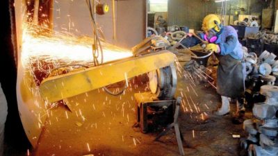 El 62,7% de las industrias cordobesas produce menos que el año pasado