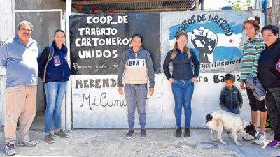 Crece el cirujeo como modo de sustento en las barriadas rosarinas