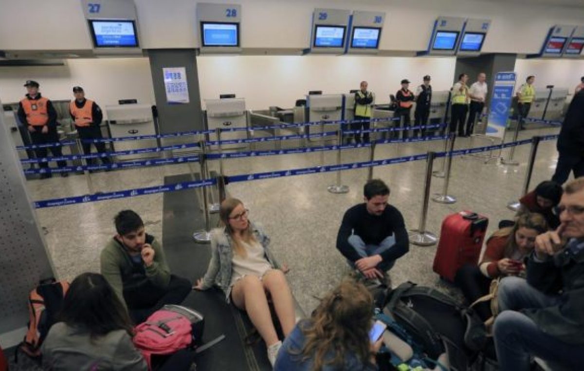El Gobierno contra los gremios aeronáuticos