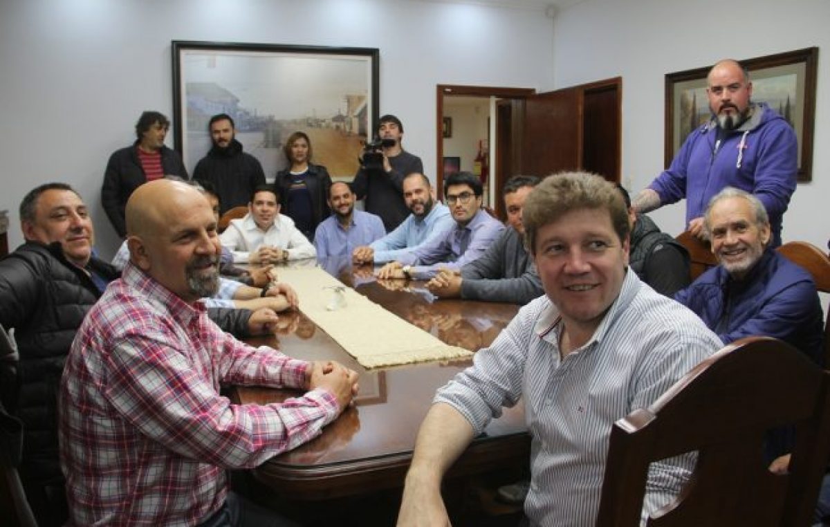 Río Grande: El Intendente anunció la recategorización de 200 trabajadores municipales sin pérdida de antigüedad
