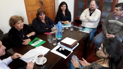 Viedma: ofrecen un 39 % de aumento a municipales