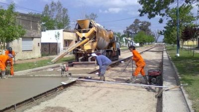 Gobierno presenta plan de pavimento urbano para municipios y comunas santafesinas