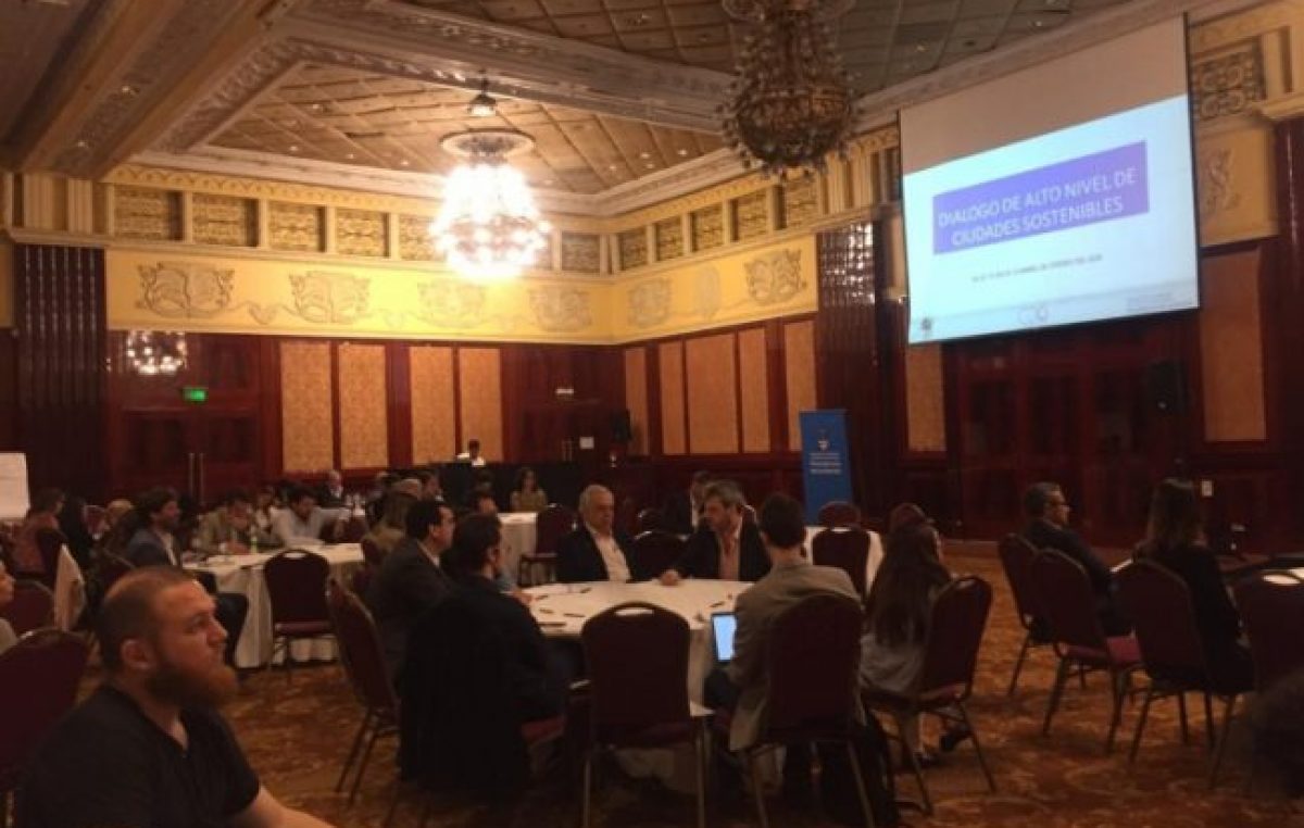 El intendente de Ushuaia participó del encuentro de Ciudades sostenibles