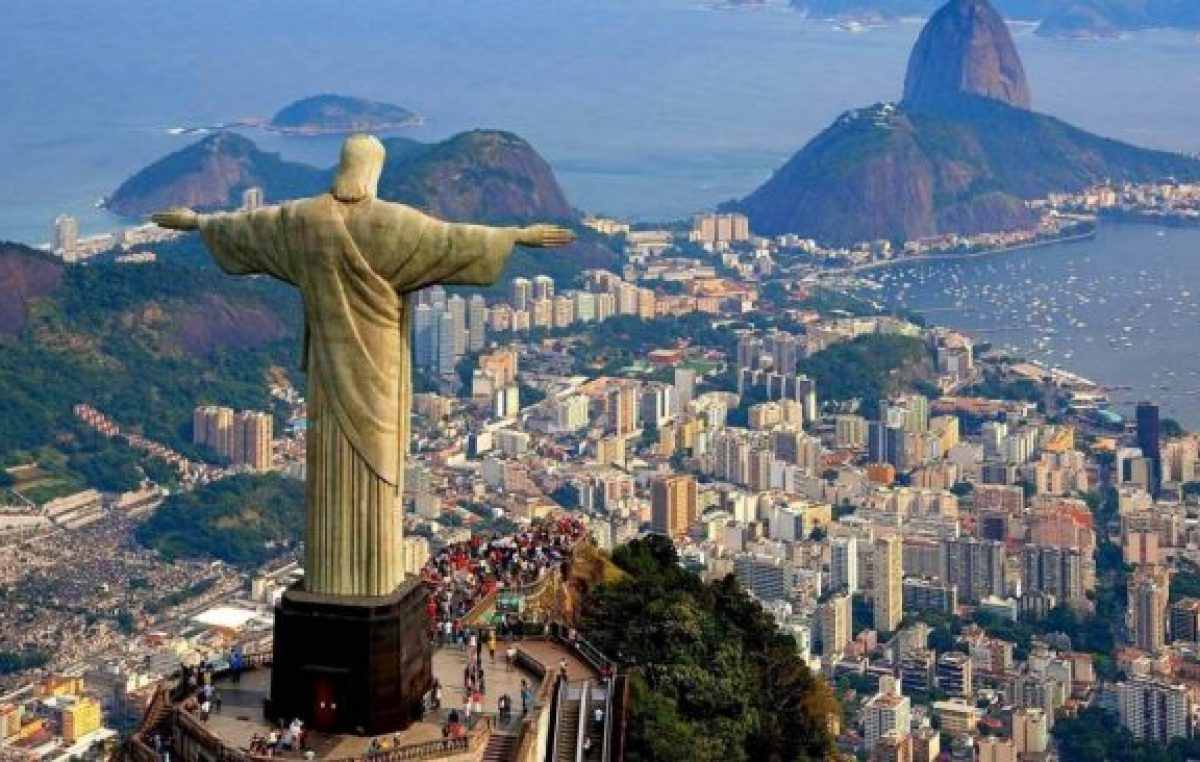 Brasil incuba el huevo de la serpiente