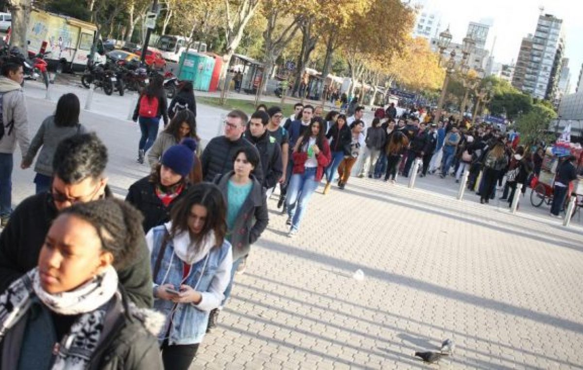 Sin puerta de entrada para los jóvenes
