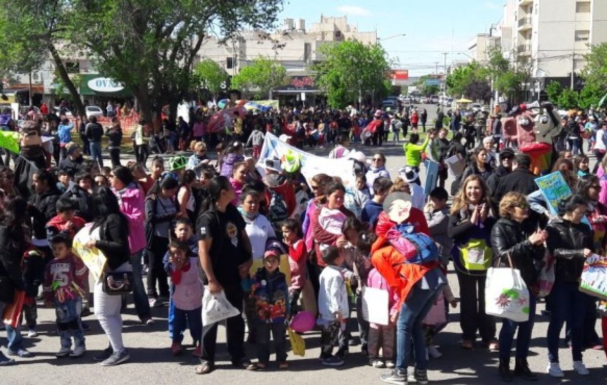 Los niños de Neuquén marchan: “ya es hora que alguien nos tenga en cuenta”