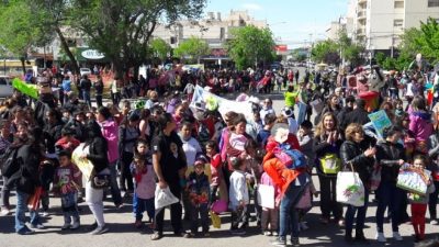 Los niños de Neuquén marchan: “ya es hora que alguien nos tenga en cuenta”