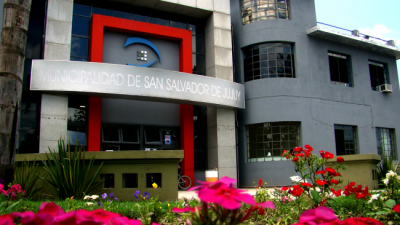 Pase a planta permanente y corrimientos para municipales jujeños