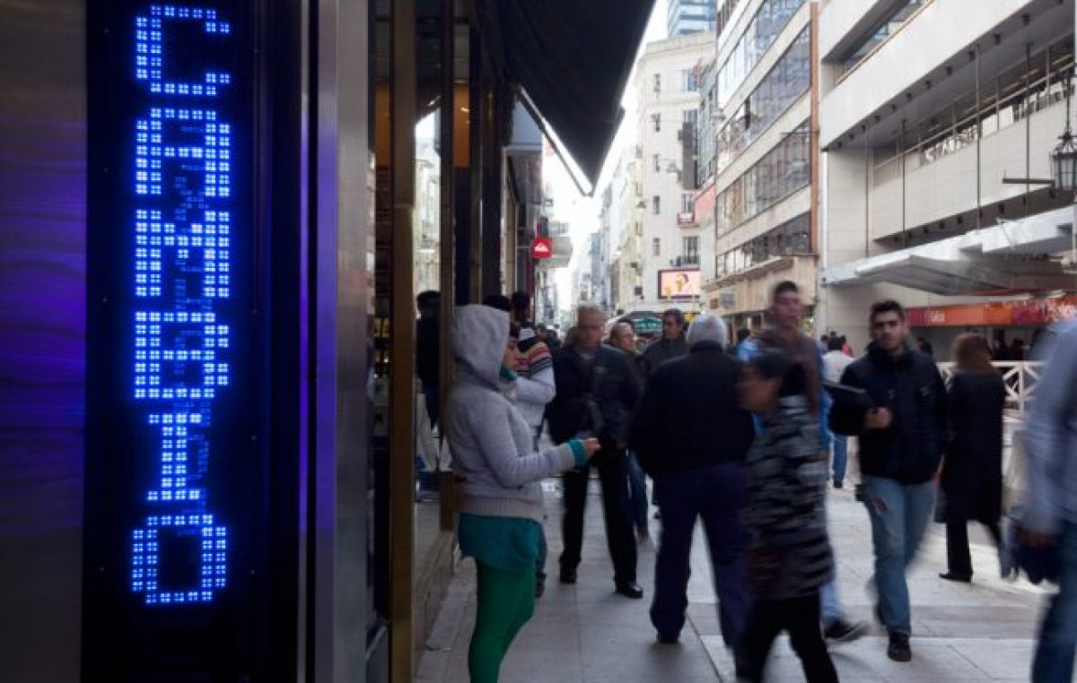 El dólar se acerca a los 40