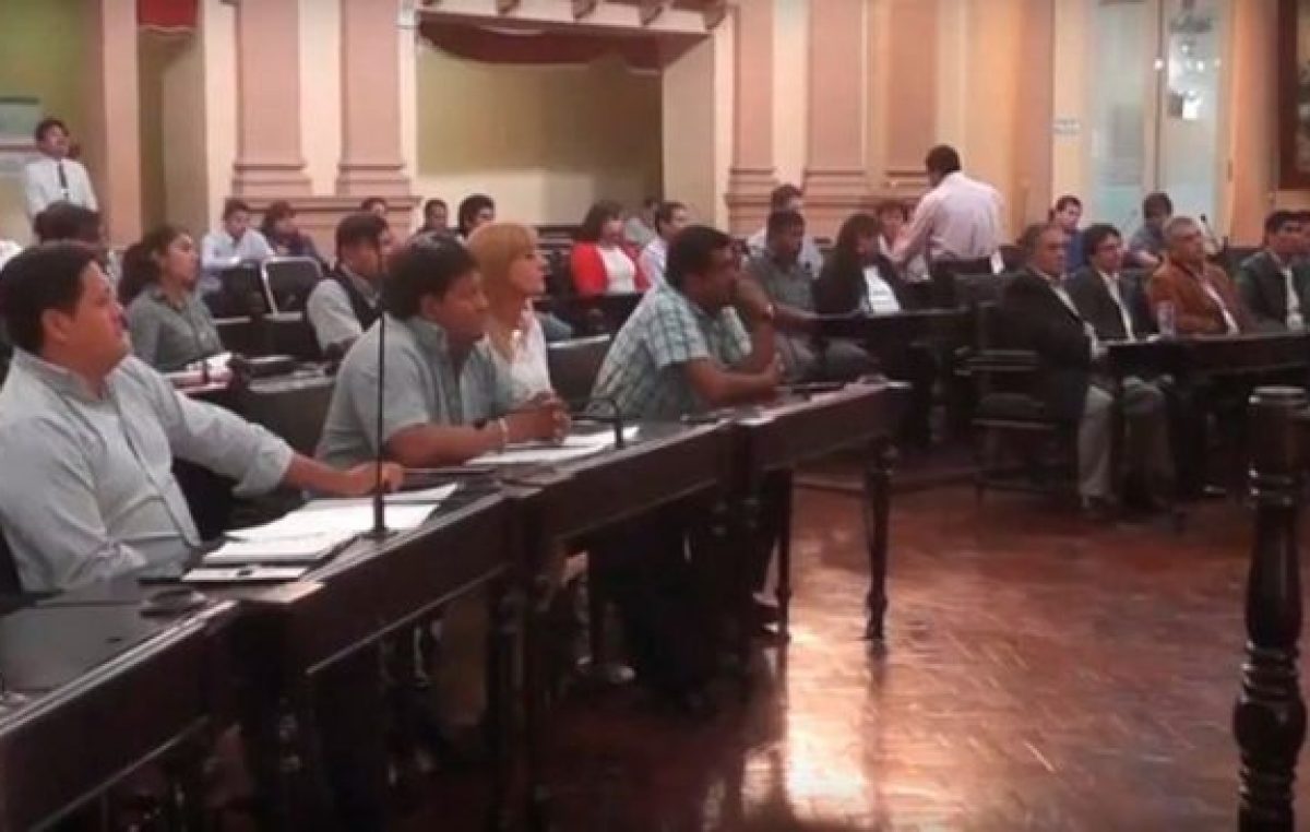 Promulgaron con observaciones la ley de municipalidades de Salta
