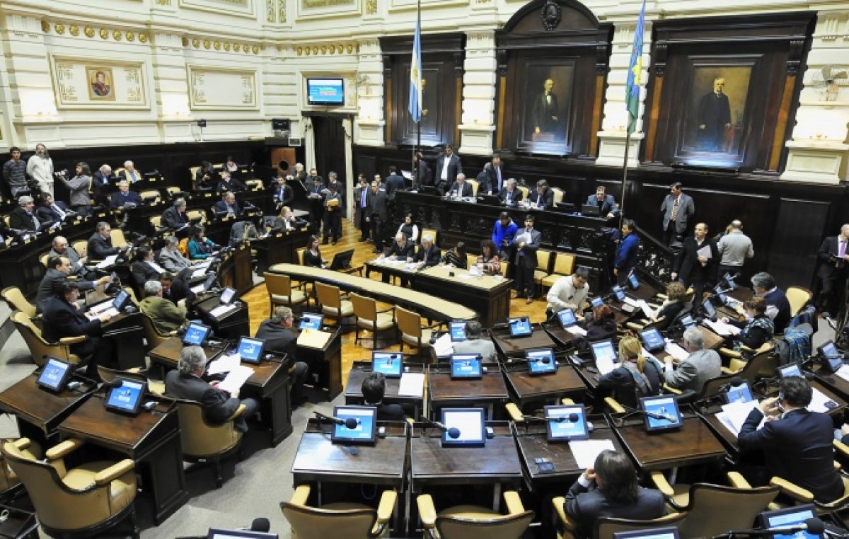 Con intendentes peronistas y el massismo como aliados Vidal consigue sanción de leyes claves