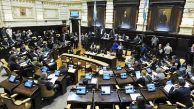 Con intendentes peronistas y el massismo como aliados Vidal consigue sanción de leyes claves