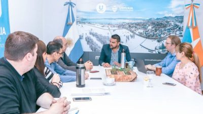 El intendente de Ushuaia se reunió con especialista en ciudades inteligentes