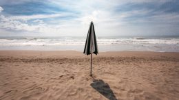 Irse de vacaciones, un lujo: Sólo el 17% de los argentinos planea un descanso de verano