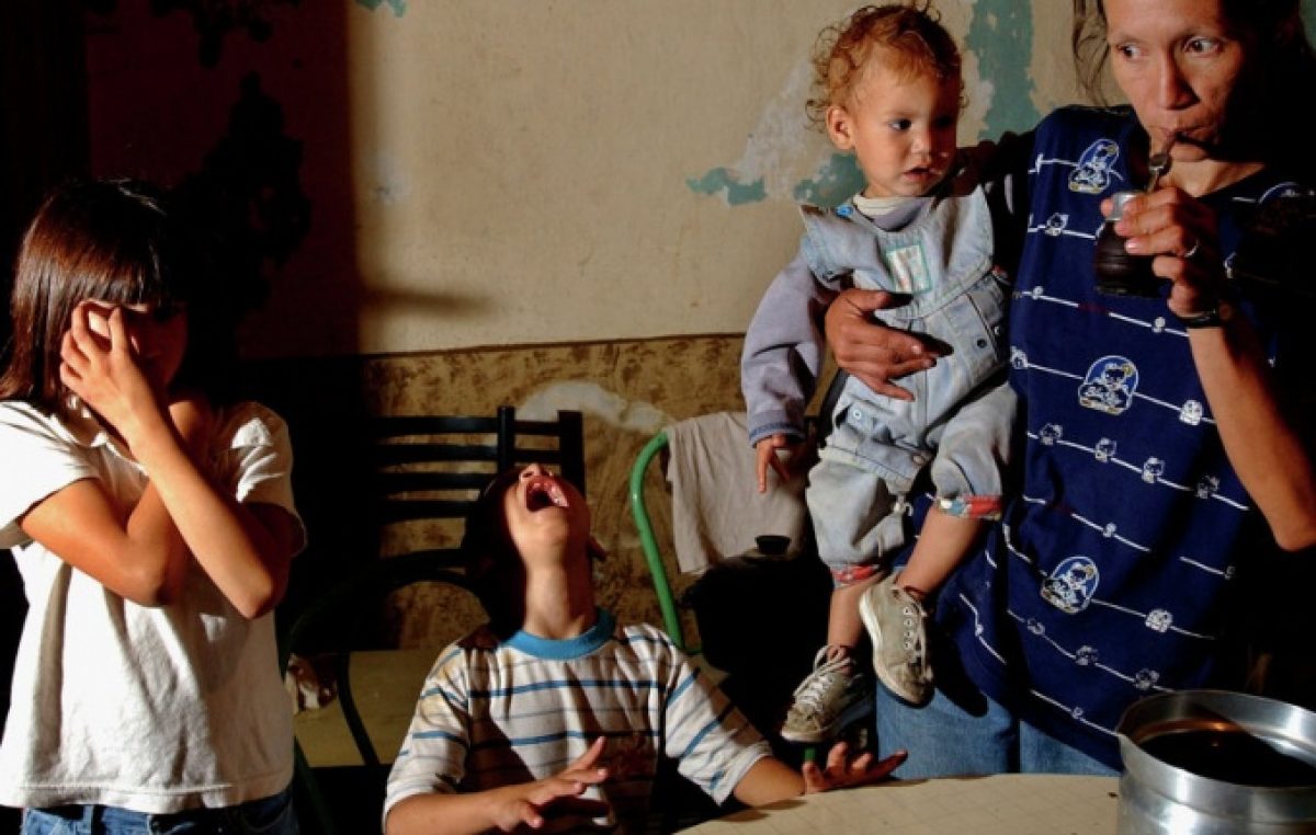 Canasta básica inalcanzable: Ni dos salarios mínimos sirven para que una familia no sea pobre