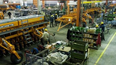 Descenso imparable: La actividad económica cayó 4% en octubre y acumula siete meses de baja