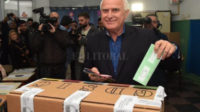Reforma constitucional santafesina: habrá consulta popular junto a las elecciones de junio