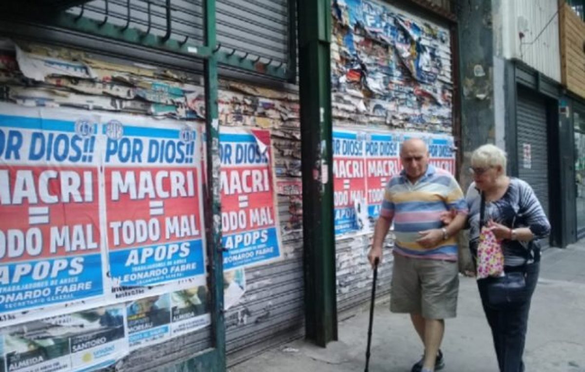 Después del ostentoso G20, Macri dice que no hay plata para el bono a los jubilados