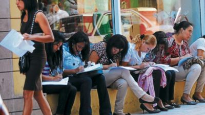 Jóvenes y mujeres